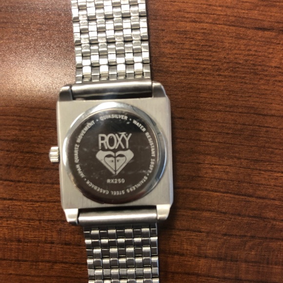 Roxy Quicksilver Chain Link Watch Silver Navy Blue - Picture 2 of 6